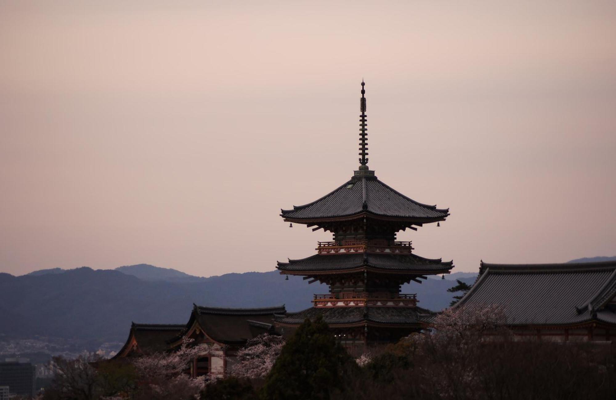 Tokyu Stay Kyoto Sakaiza Shijo Kawaramachi Экстерьер фото